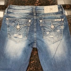 Buckle jeans